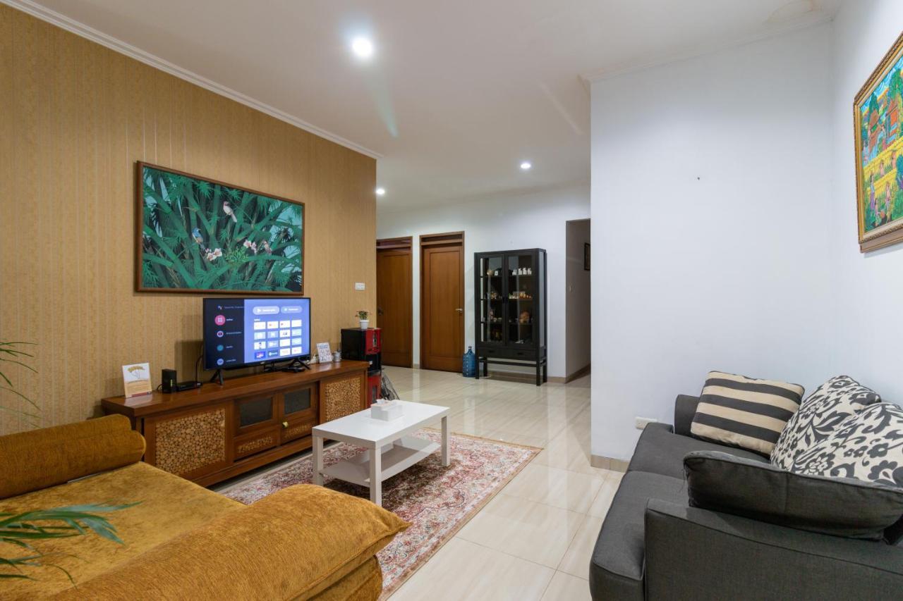 Spacious, White-Villa Belgareti @Kiara Condong Bandung Luaran gambar