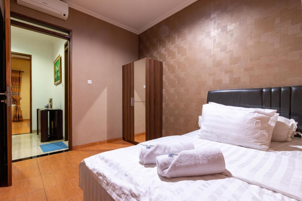Spacious, White-Villa Belgareti @Kiara Condong Bandung Luaran gambar